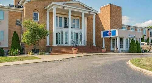 Гостиница Knights Inn Grand Rapids в Гранд-Рапидс