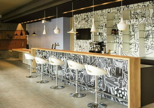 Гостиница ibis Sofia Airport в Софии