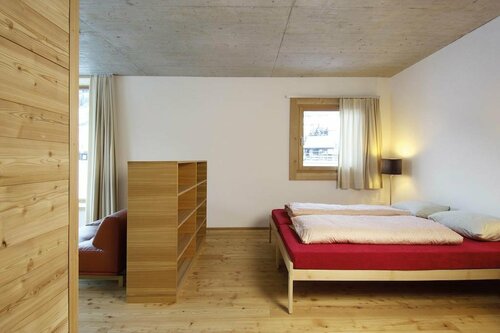 Хостел Youth Hostel Scuol в Скуоли