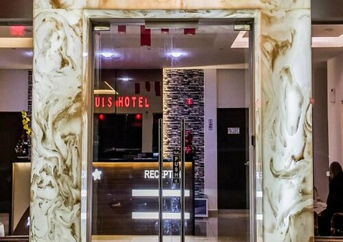 Внешний вид отеля Louis Hotel в Тайпинге, фото 4