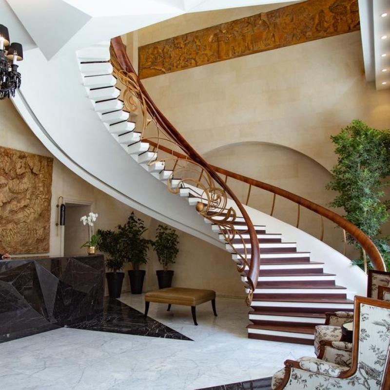 Фото отеля 2