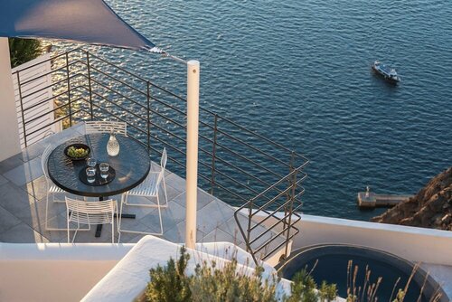 Гостиница Porto Fira Villas на Тире