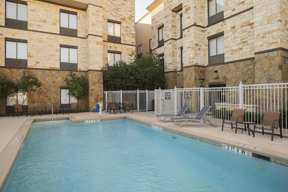 Фото Hampton Inn & Suites Mansfield