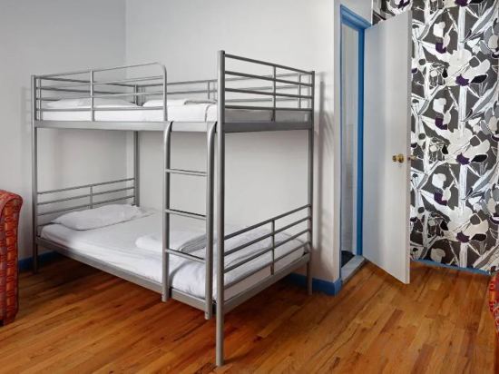 Фото Central Park West Hostel