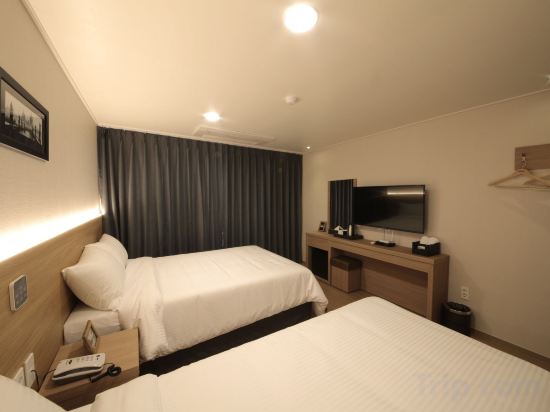 Фото Harbor Hotel