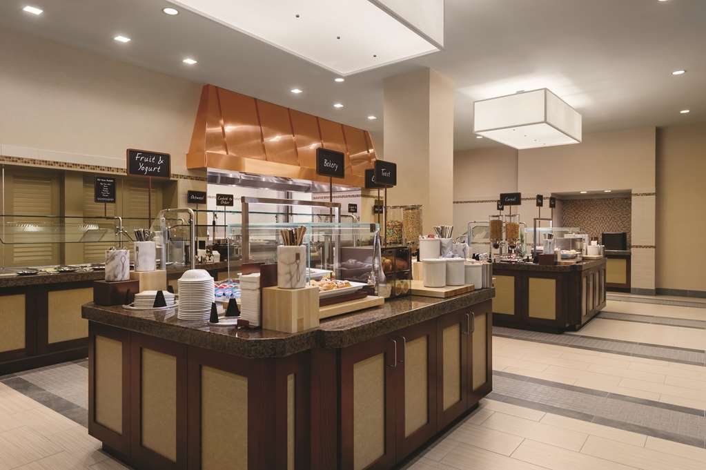 Фото Embassy Suites by Hilton Orlando Lake Buena Vista South