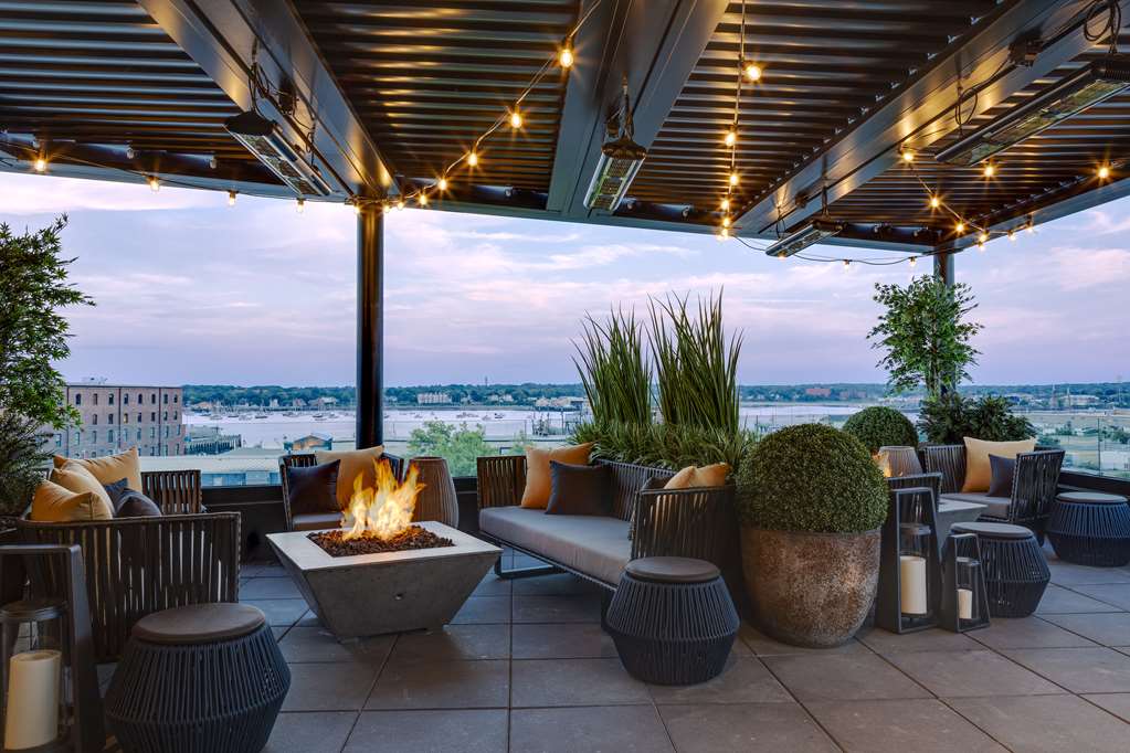 Фото Canopy by Hilton Portland Waterfront