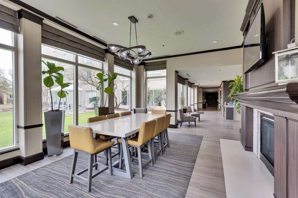 Фото Hilton Garden Inn Austin Nw/Arboretum