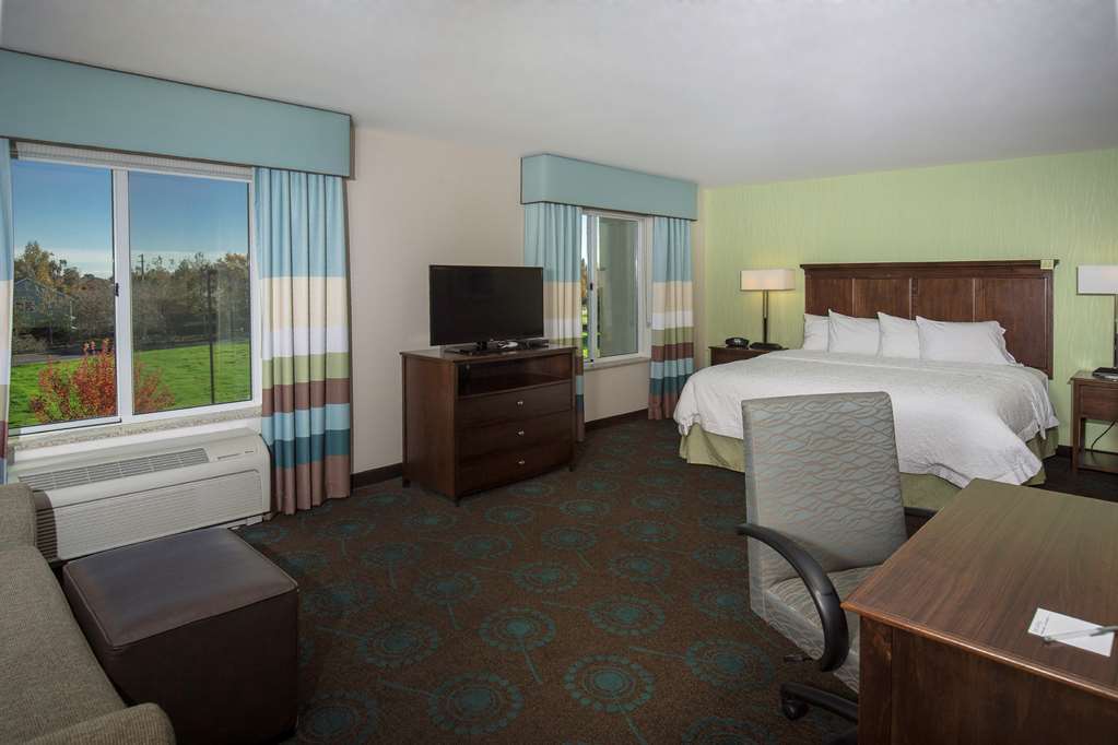 Фото Hampton Inn & Suites Suisun City Waterfront