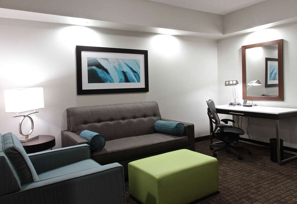 Фото Hilton Garden Inn Victoria