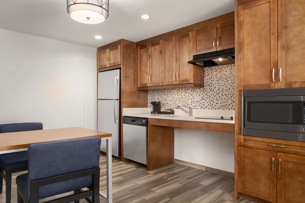 Фото Homewood Suites by Hilton Boston Brookline-Longwood Medical