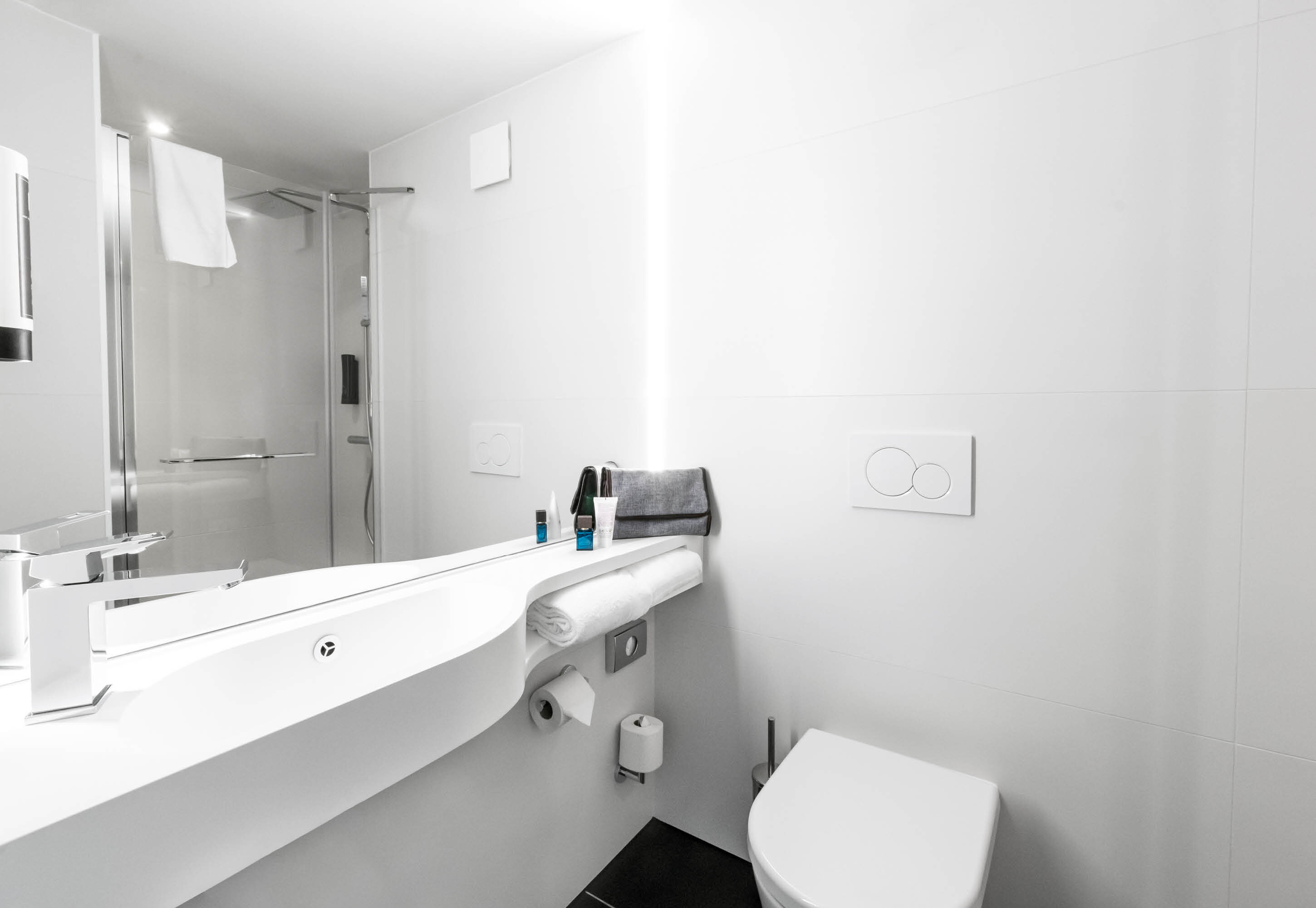 Фото B&b Hotel Nyon