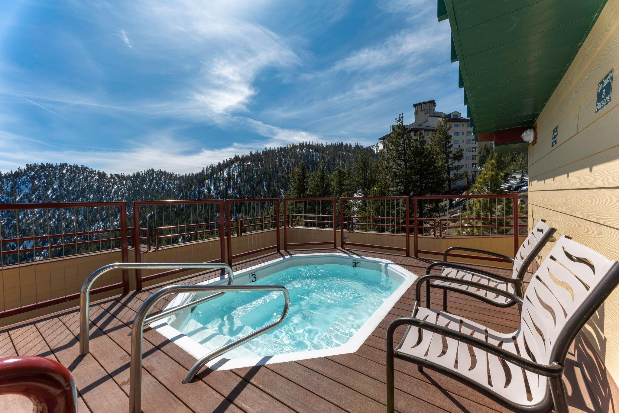 Фото Holiday Inn Club Vacations Tahoe Ridge Resort