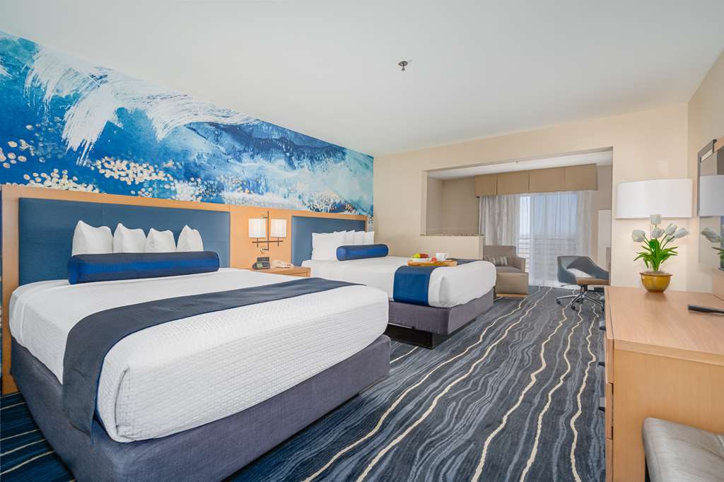 Фото Best Western Plus Marina Gateway Hotel