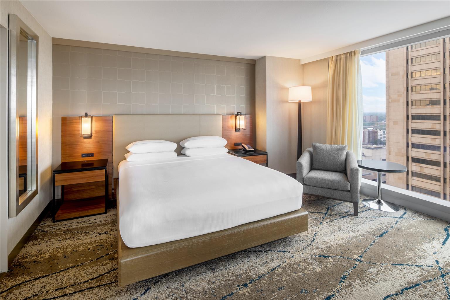 Фото Hilton Cleveland Downtown