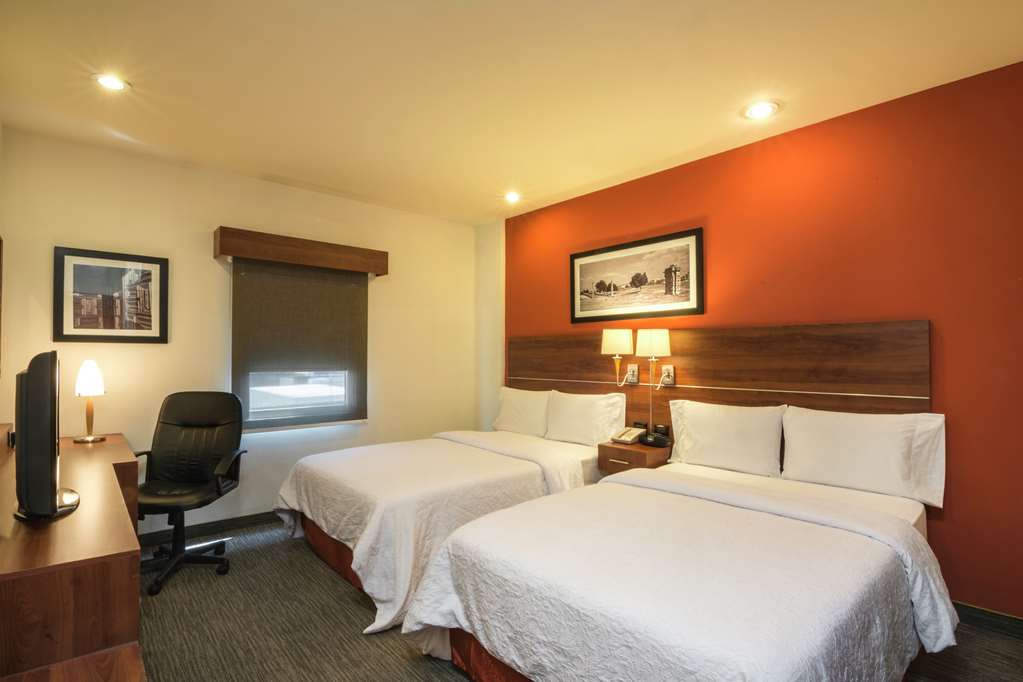 Фото Hampton Inn by Hilton San Juan del Rio