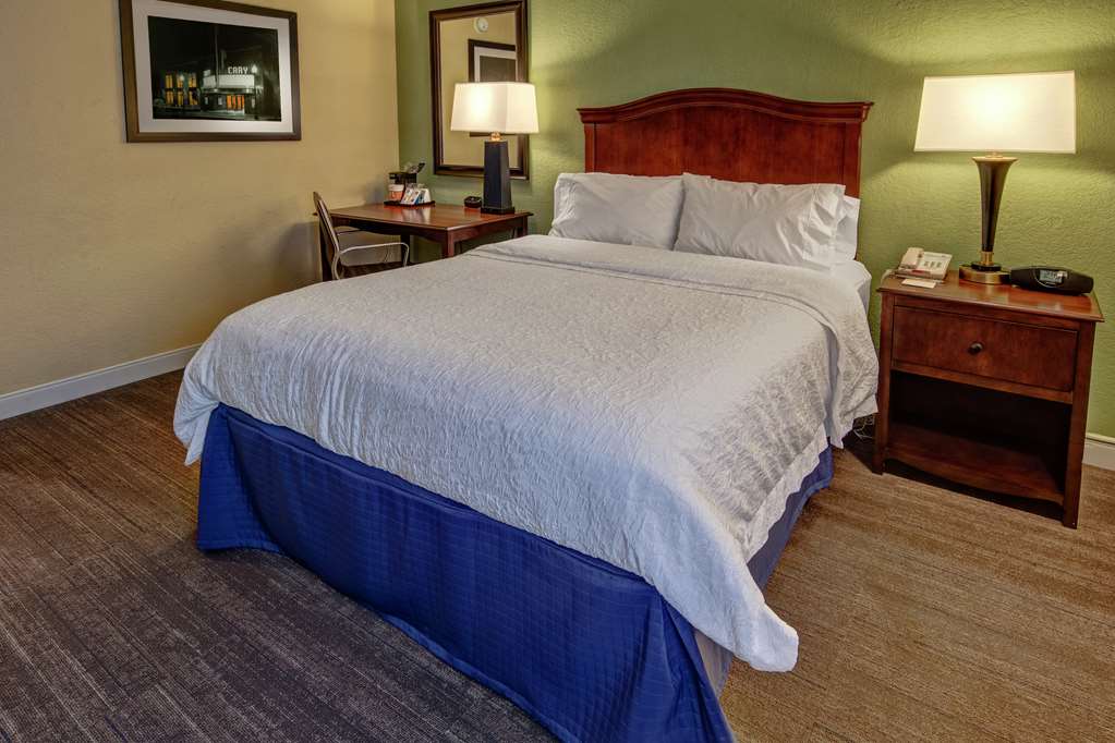 Фото Hampton Inn Raleigh Cary