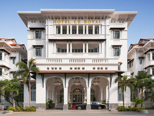 Гостиница Raffles Hotel Le Royal в Пномпене