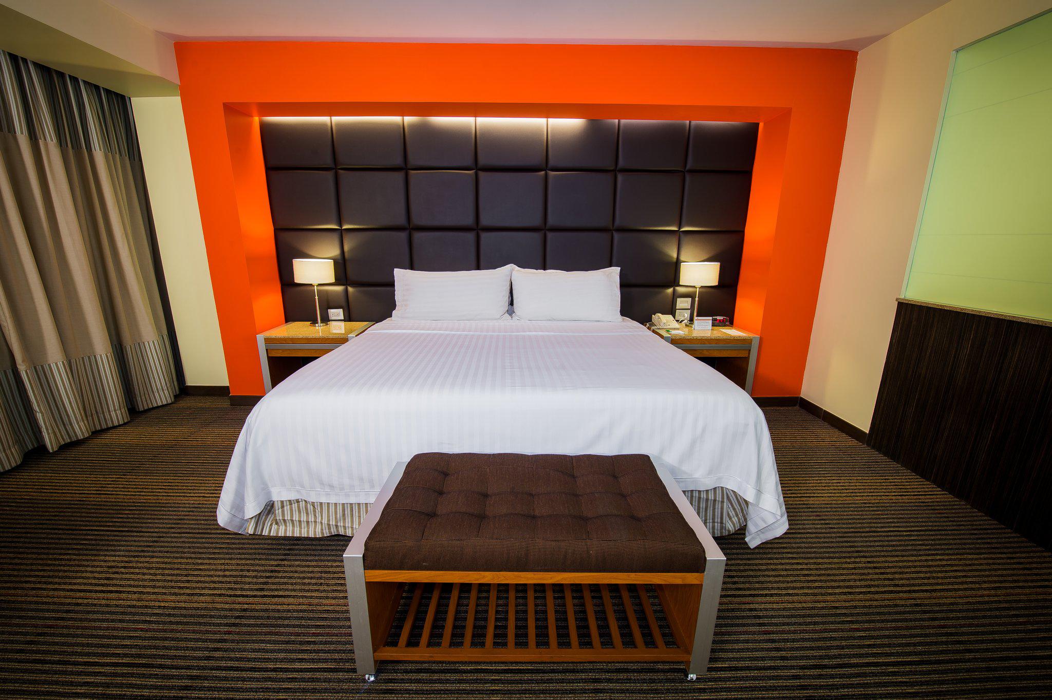 Фото Holiday Inn Mexico City - Plaza Universidad, an Ihg Hotel