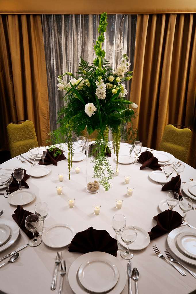 Фото DoubleTree by Hilton Hotel Santa Fe