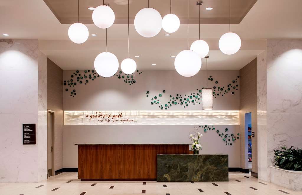 Фото Hilton Garden Inn Downtown Dallas