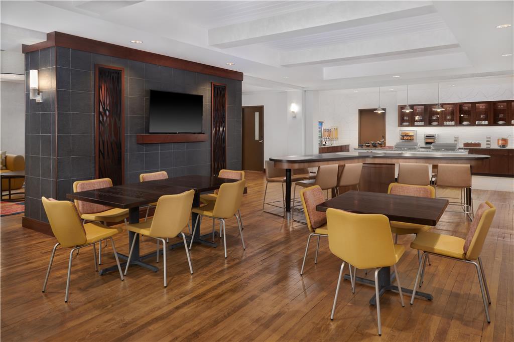 Фото Homewood Suites by Hilton Grand Rapids Downtown