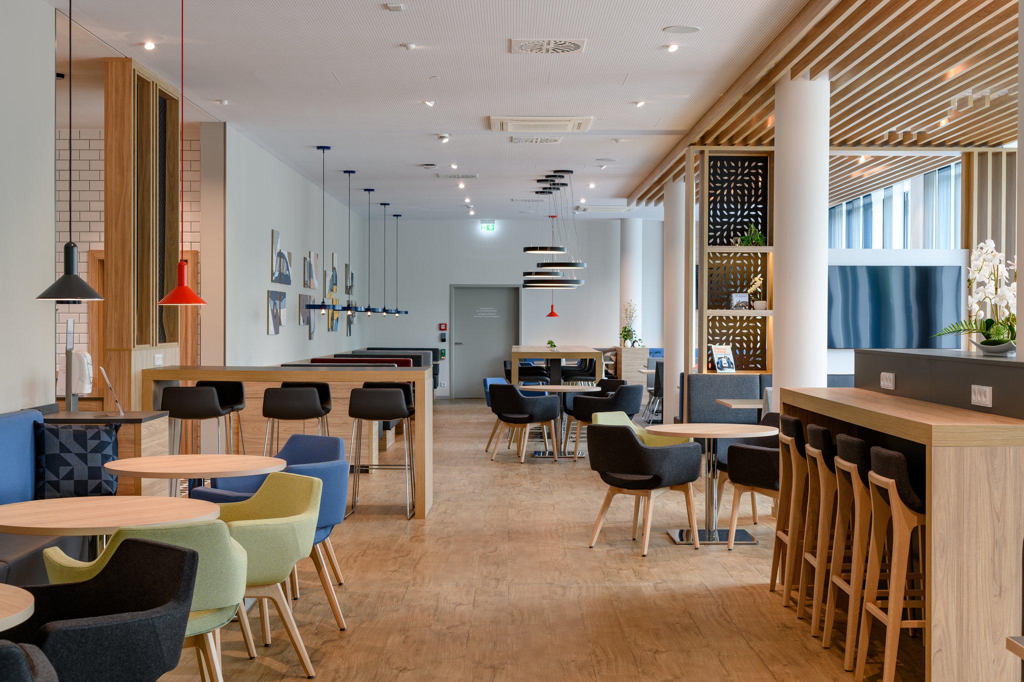 Фото Holiday Inn Express Fulda, an Ihg Hotel