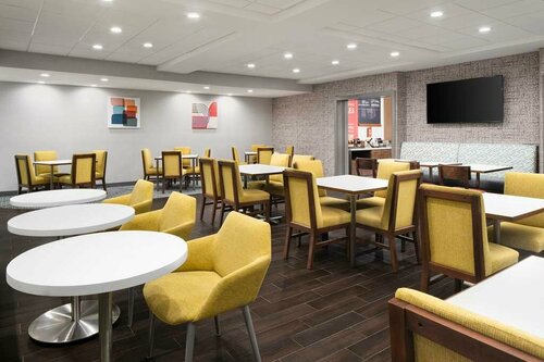 Гостиница Hampton Inn Chicopee/Springfield в Спрингфилде