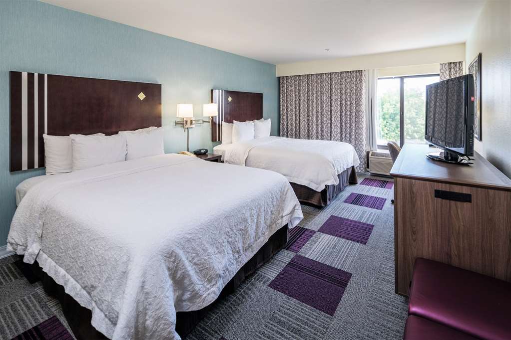 Фото Hampton Inn Livermore