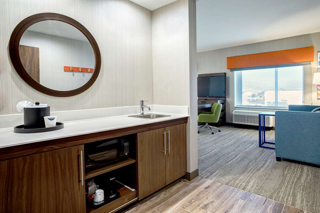 Фото Hampton Inn & Suites Indio