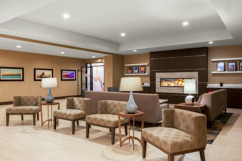 Гостиница Holiday Inn La Mirada, an Ihg Hotel в Буэна-Парк