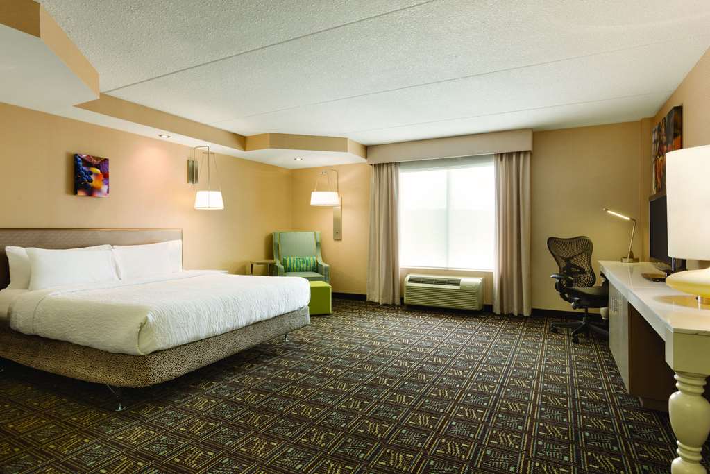 Фото Hilton Garden Inn Niagara-On-The-Lake