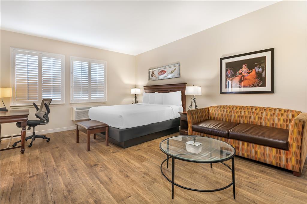 Фото Best Western Rose Garden Inn