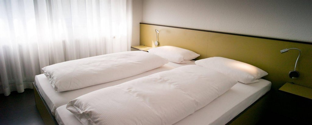 Фото Hotel Bischofslinde