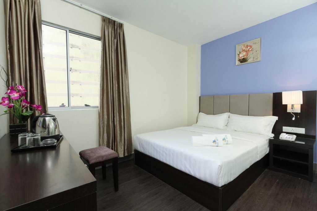 Фото Amigo Hotel