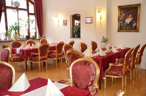 Гостиница Hotel Restaurant Zur Hallenburg