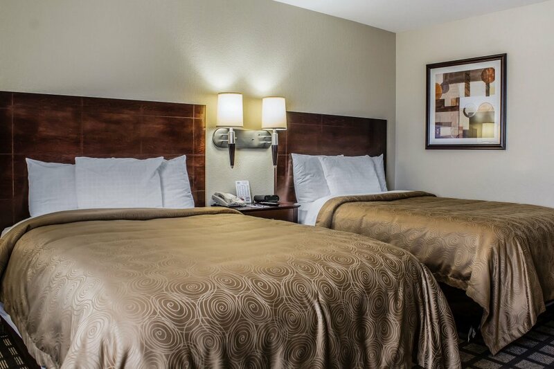 Гостиница MainStay Suites Coralville - Iowa City в Коралвилле