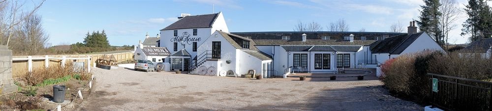 Фото The Mill House Hotel