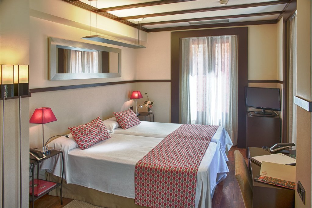 Фото U-Sense Sevilla Centro