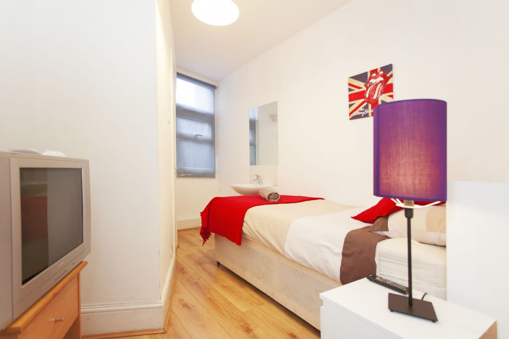 Фото Camden BnB Hotel