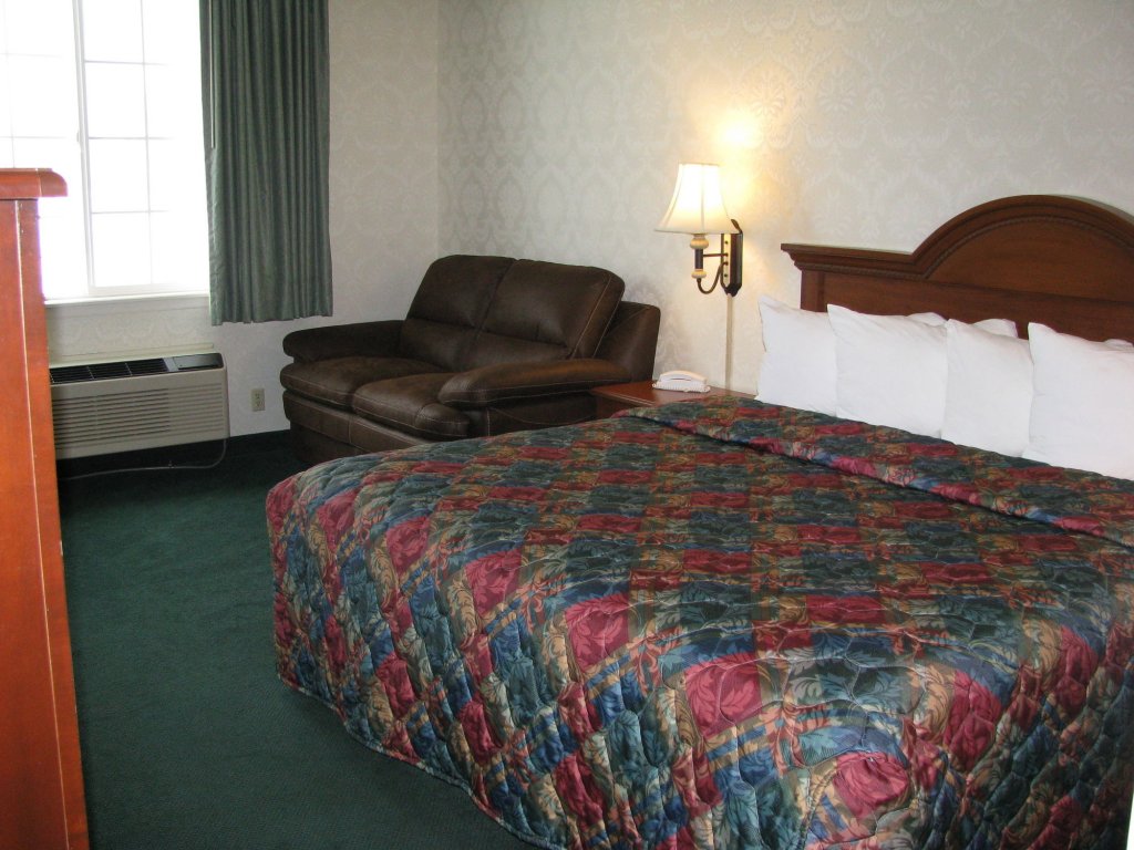 Фото Le Ritz Hotel and Suites