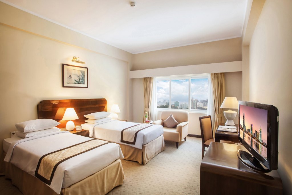 Фото Norfolk Hotel Saigon