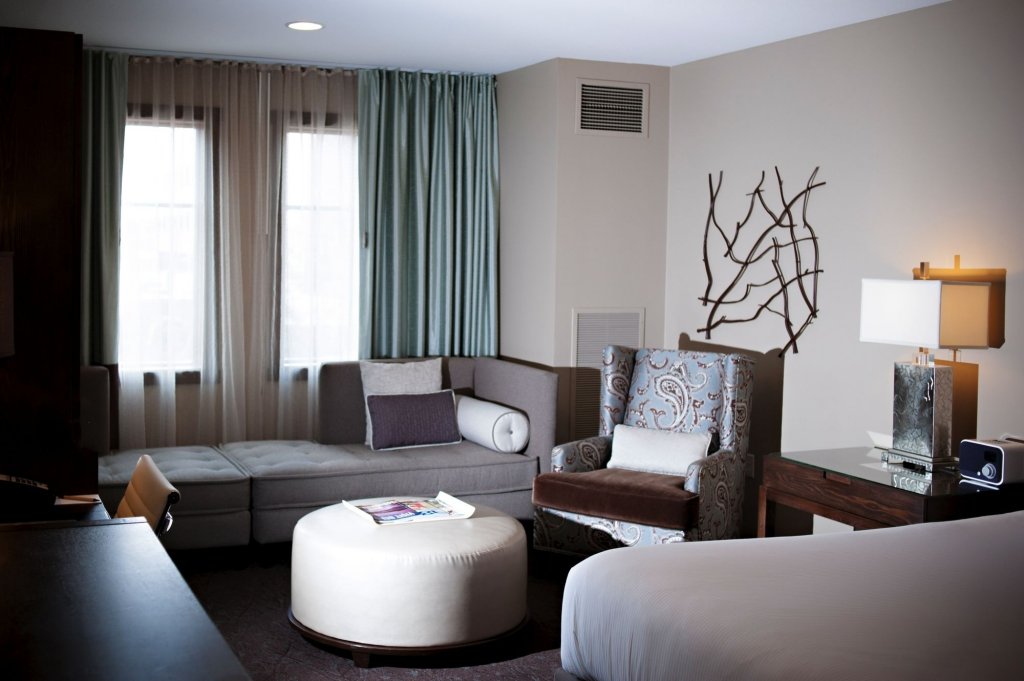 Фото The Oxford Hotel Bend