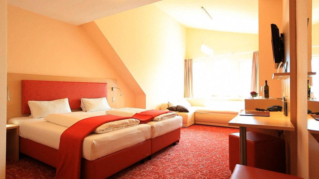 Фото Adesso Hotel Göttingen