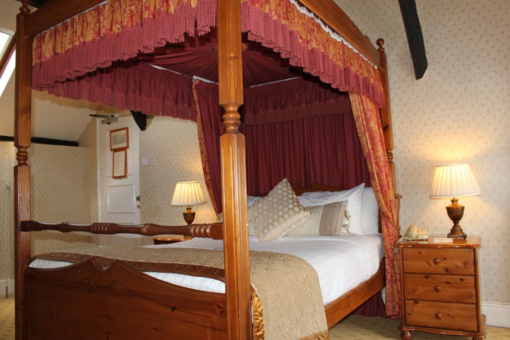 Фото Brook Marston Farm Hotel