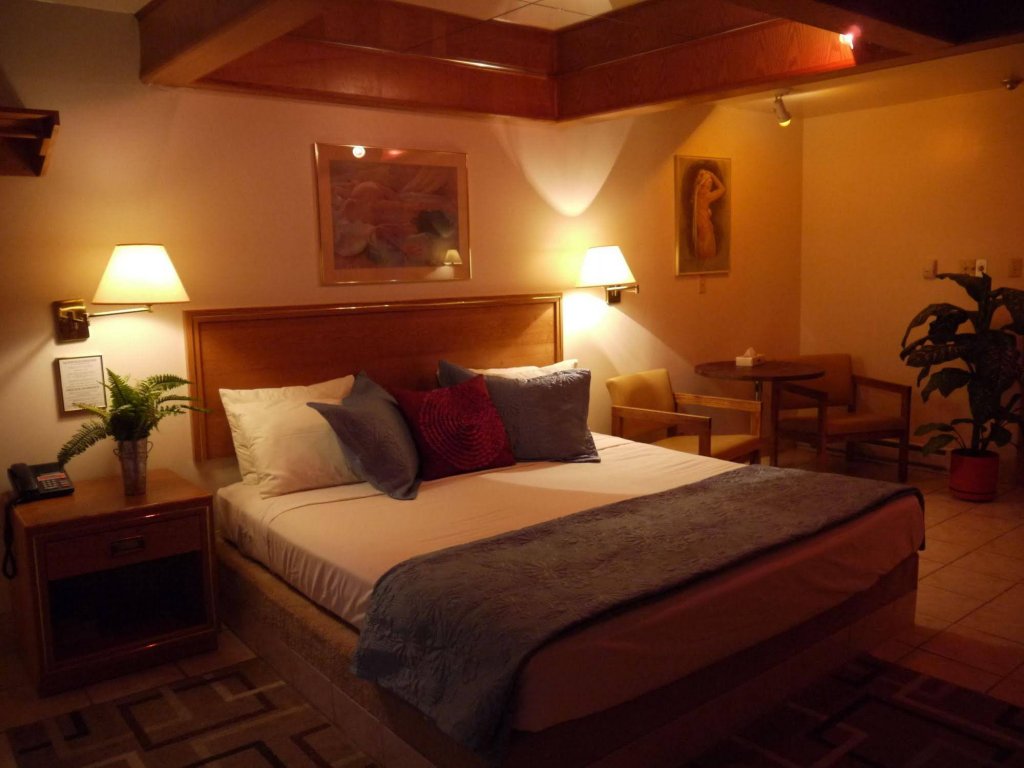 Фото Newmarket Inn