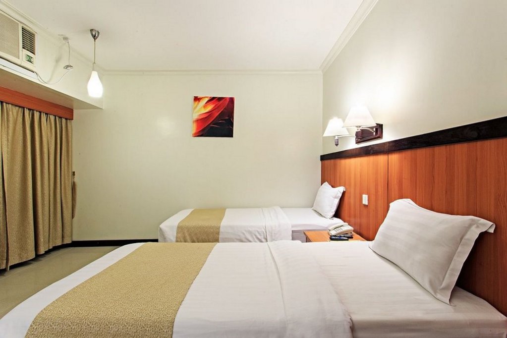 Фото The Orchard Cebu Hotel & Suites