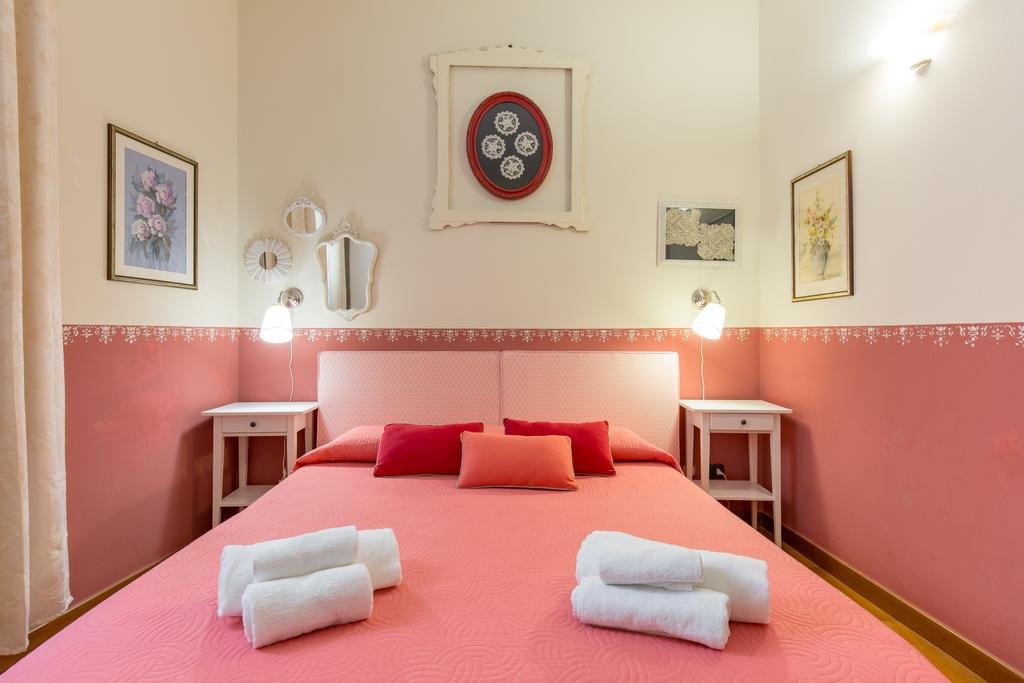 Фото Like Romeo Suites