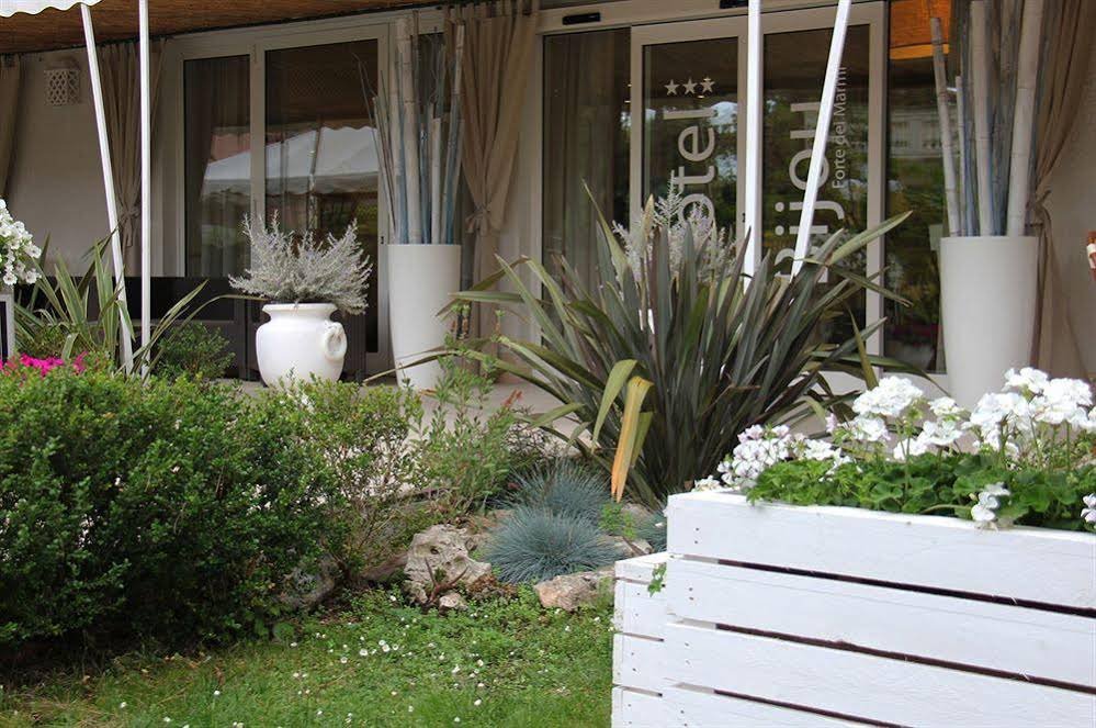 Фото Hotel Bijou