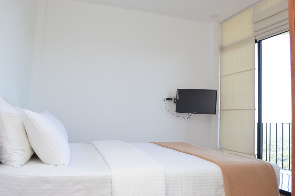 Фото Ceyloni Panorama Resort